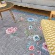 שטיח עם פרחים לסלון