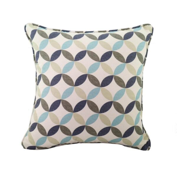 כרית נוי מעוצבת עם דוגמת מעגלים בצבעים שונים, מתאימה לספות וכורסאות לסלון.