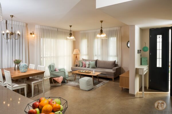 ⁦כרית נוי קטיפה ורוד עתיק⁩ – תמונה ⁦4⁩