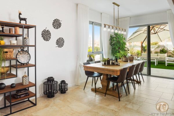 ⁦שולחן אוכל אבירים נפתח⁩ – תמונה ⁦6⁩