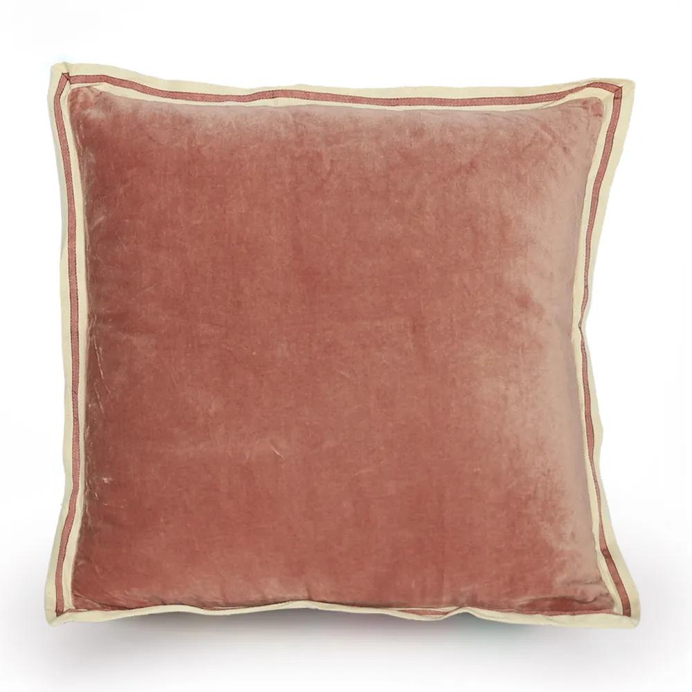 כרית נוי אליזבטה ורודה מעושן