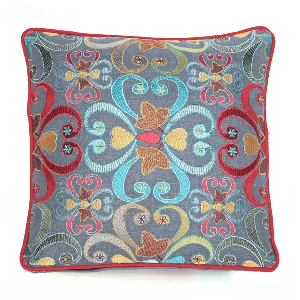 כרית נוי לסלון כותנה ריקמה- הבית של עידה